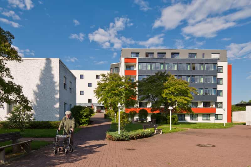 Pflegefachkraft (m/d/w) in Teilzeit - Ein Team in dem die Arbeit einfach Spaß macht! Bad Wildungen - Alten-Wohn-Pflegeheim Christkönig - Praxia