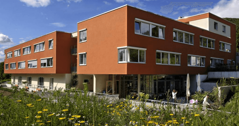 Pflegefachkraft (m/w/d) für die Tagespflege - Ein tolles Team wartet auf Sie! Reutlingen - BruderhausDiakonie Seniorenzentrum Gönningen - Praxia