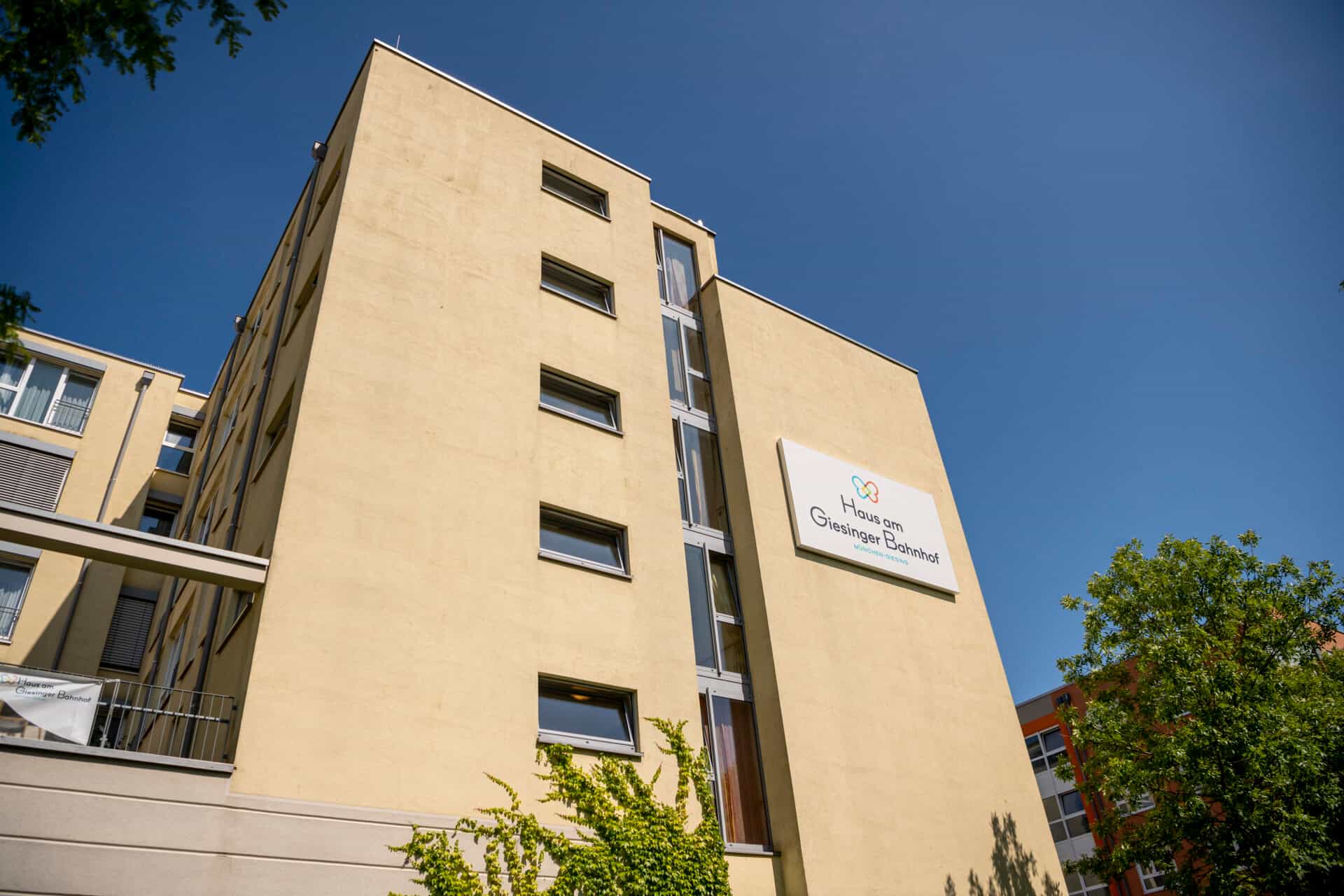 Pflegefachkraft (m/w/d) - Hier kannst Du durchstarten! München - Korian - Haus am Giesinger Bahnhof München-Giesing - Praxia