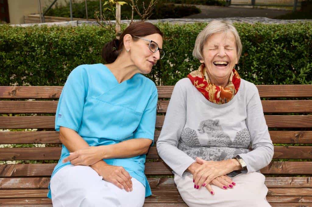 Pflegefachkraft (m/w/d) - Innovativ und mit Herz! Stuttgart - Schloss in Stuttgart Stammheim - Praxia