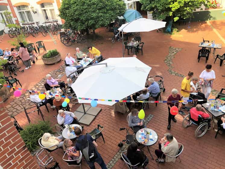 Pflegefachkraft (m/w/d) - Sicherer Job? Tolles Team? Komm zu uns! Halle (Saale) - Steintorpalais Seniorenpflegeheim - Praxia