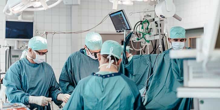 Pflegefachkraft (m/w/d) für unsere Chest Pain Unit - ein sicherer Arbeitsplatz mit individueller Mitarbeitendenbetreuung wartet auf Dich! Leipzig - Helios Herzzentrum Leipzig - Praxia