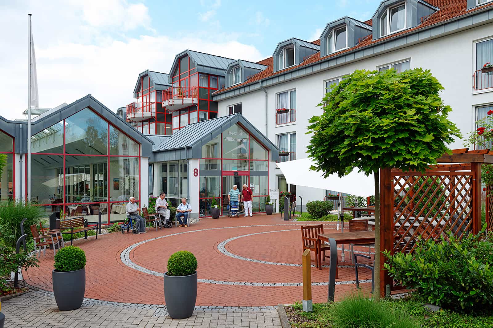 Pflegefachkraft (m/w/d)  - Teamplayer:in mit Herz gesucht! Göttingen - SenVital Senioren- und Pflegezentrum Göttingen Luisenhof - Praxia