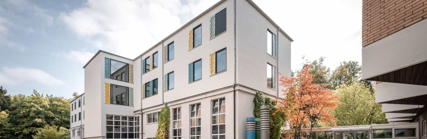 Pflegefachfrau/Pflegefachmann für die Kinder- und Jugendpsychiatrie (m/w/d) - Verbinden Sie Familie & Beruf! Böblingen - ZfP Calw – Klinik für Kinder- und Jugendpsychiatrie und -psychotherapie - Praxia