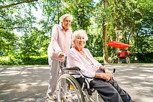 Pflegefachkraft (m/w/d) Funktionsteam - Werde unser Held! Berlin - Vitanas Senioren Centrum Am Stadtpark - Praxia