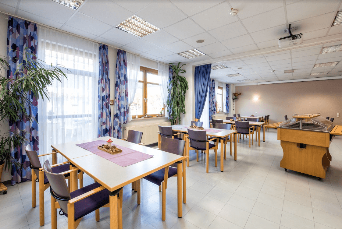 Pflegefachkraft (m/w/d) für den Bereich Multiple Sklerose - Wir suchen Dich! Erlangen - AWO Sozialzentrum Erlangen - Praxia