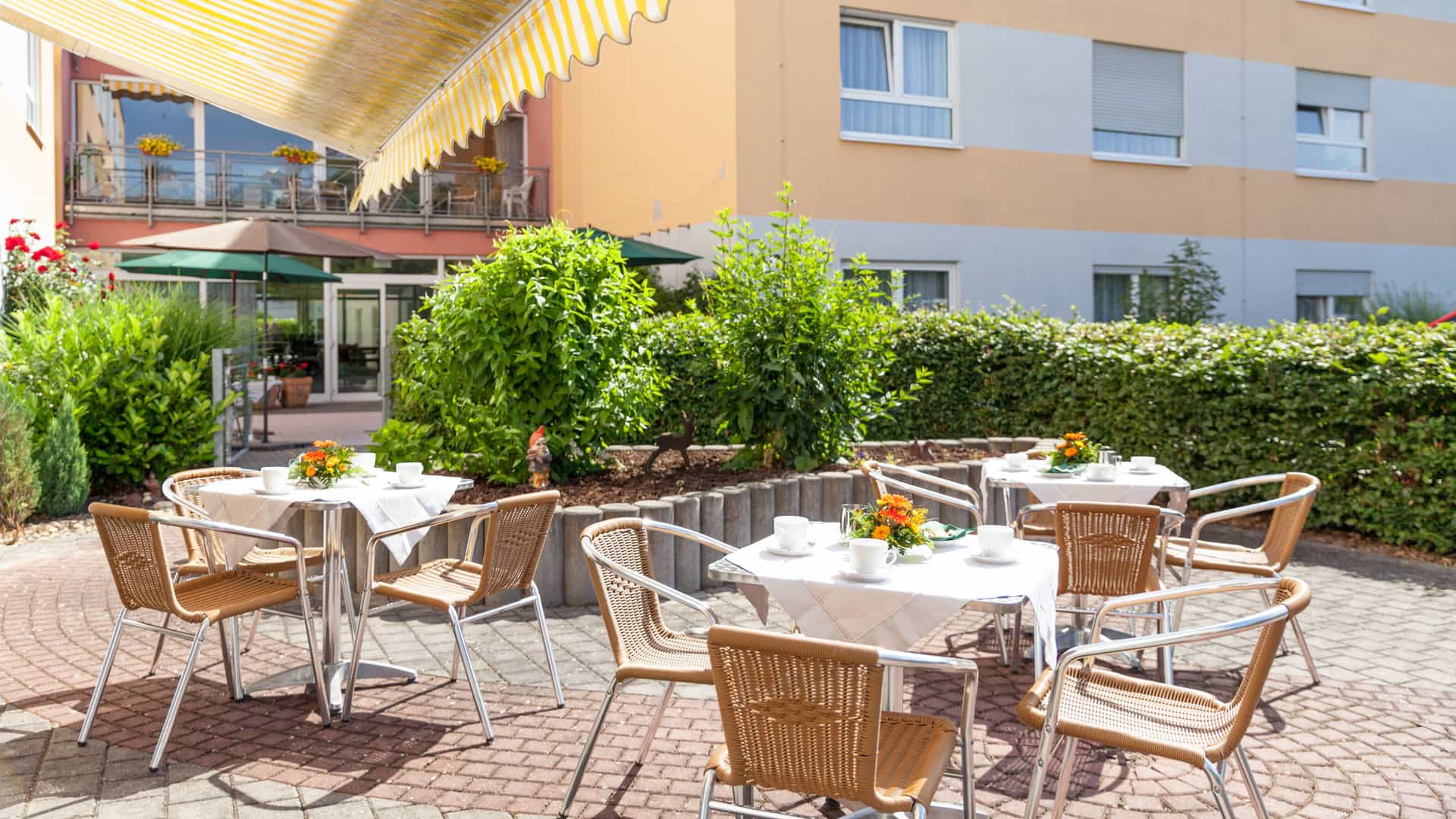 Pflegefachkraft (m/w/d) für unseren Springerpool Rheinland-Pfalz und Hessen - Arbeiten in hoher Qualität! Simmern (Hunsrück) - Hildegard von Bingen - Senioren-Zentrum Simmern - Praxia