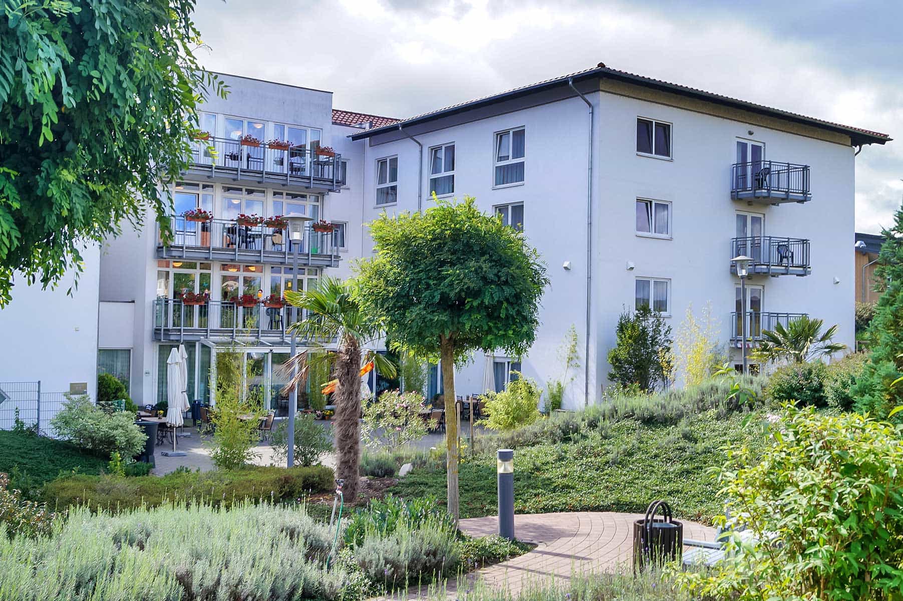 Pflegefachkraft Schwerpunkt Gerontopsychiatrie (m/w/d) - Hier kannst Du durchstarten! Gensingen - AZURIT Seniorenzentrum Gensingen - Praxia