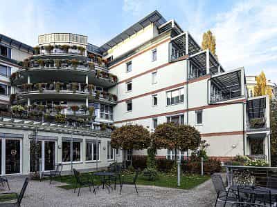 Pflegefachkraft (m/w/d) für den Tagdienst - Wir freuen uns auf Ihre Unterstützung! Leipzig - Seniorenheim Plagwitz - Praxia