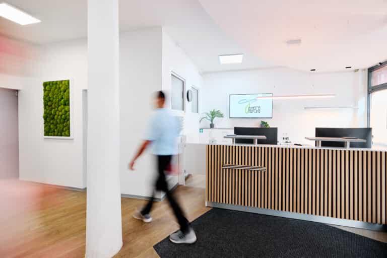 Physiotherapeut:in (m/w/d) – Dein neuer Arbeitsplatz in einem Team, auf das Du zählen kannst! Dortmund - TheraforLife Lütgendortmund GmbH - Praxia