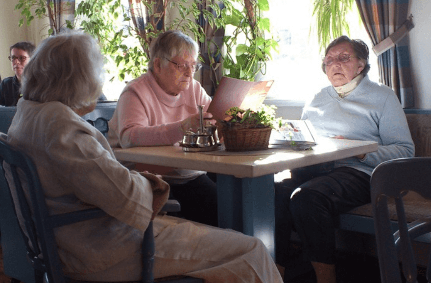 Geronto-Fachkraft (m/w/d) - Teamplayer:in mit Herz gesucht! Rendsburg - Caritashaus St. Vincenz - Praxia