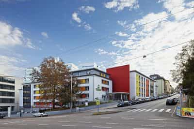 Gelernte Pflegehilfskraft (m/w/d) - Werde Teil eines offenen und aufgeschlossenen Teams! Stuttgart - Seniorenzentrum „Am Birkenwald“ - Praxia