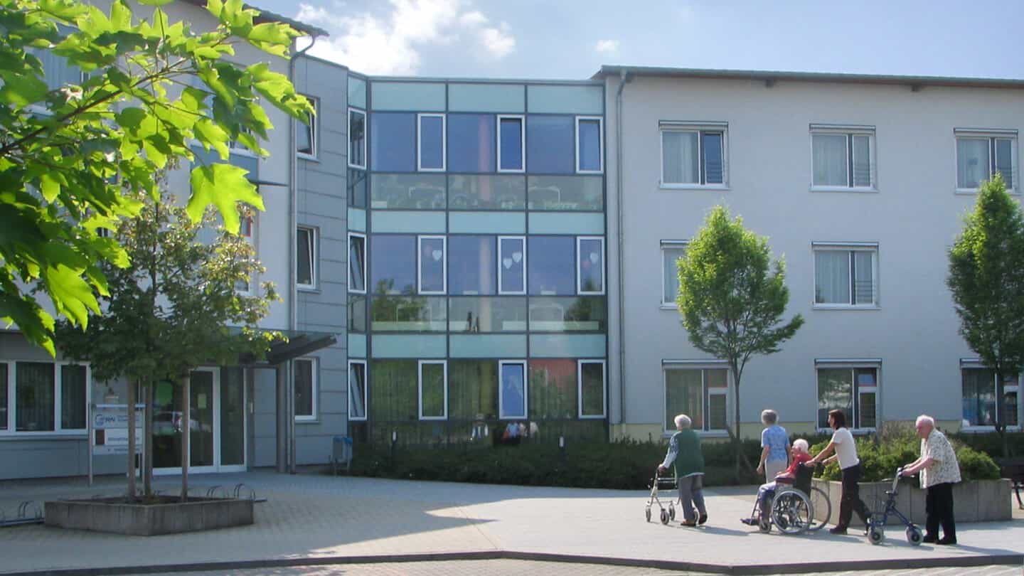 Pflegefachkraft (w/m/d) - In toller Einrichtung Schwetzingen - GRN Seniorenzentrum - Schwetzingen - Praxia