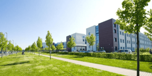 Pflegefachkraft (m/w/d) für unsere Chest Pain Unit - ein sicherer Arbeitsplatz mit individueller Mitarbeitendenbetreuung wartet auf Dich! Leipzig - Helios Herzzentrum Leipzig - Praxia