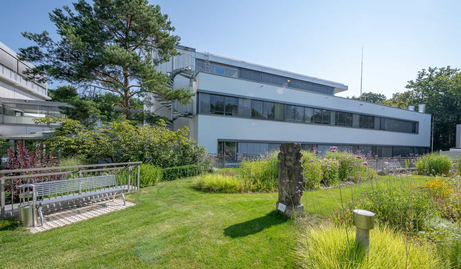 Gesundheits- und Krankenpfleger:in für (w/m/d) für den OP - Hier gehören Sie hin! Planegg - Urologische Klinik München - Planegg - Praxia