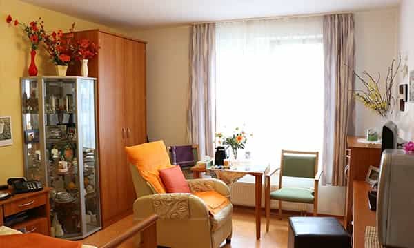 Pflegefachkraft (m/w/d) - Herzlich willkommen! Potsdam - DSG Pflegewohnstift Babelsberg - Praxia