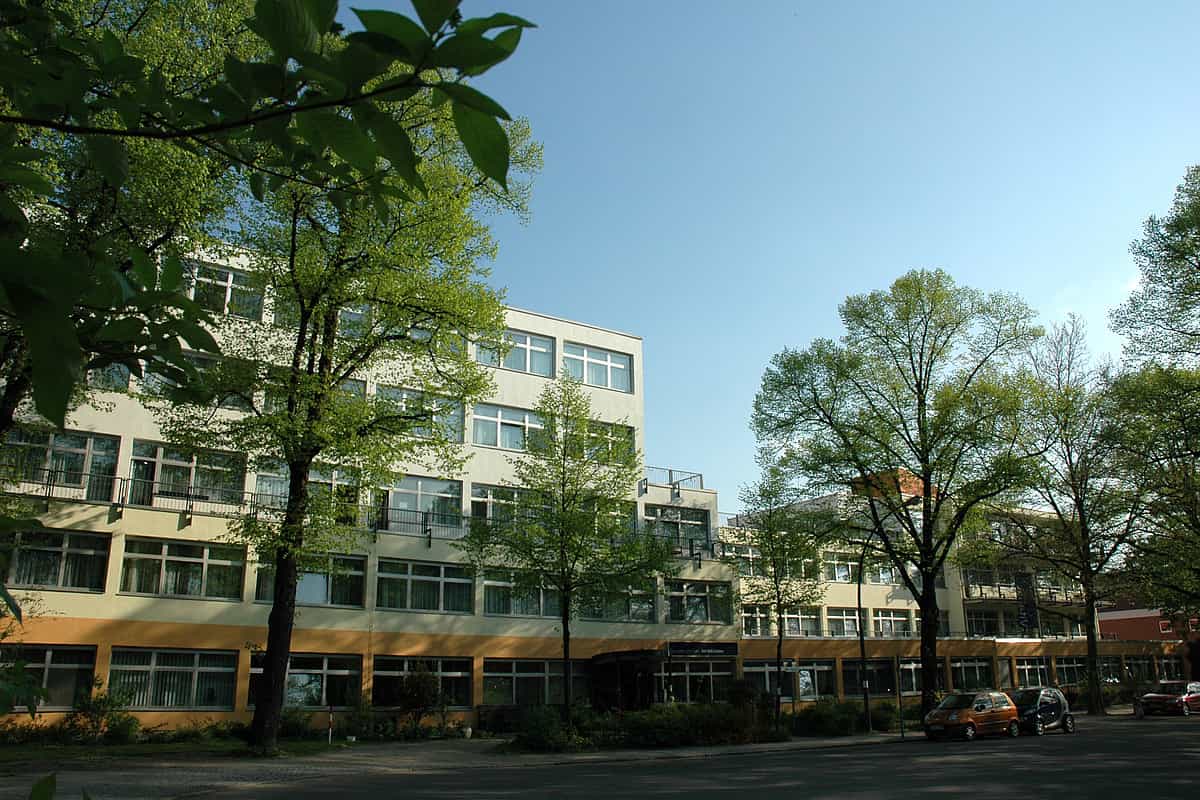 Koordinierende Praxisanleitung (m/w/d) - Werde unser Held! Berlin - Vitanas Senioren Centrum Am Schäfersee - Praxia