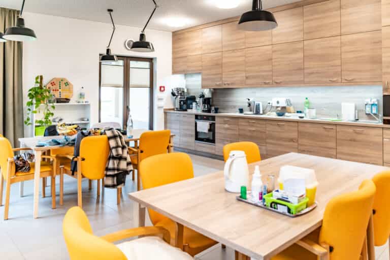 Pflegefachkraft (m/w/d) für die außerklinische Intensivpflege - Weil Superheld:in kein Beruf ist! Greiz - Linimed Außerklinische Intensivpflege in Greiz - Praxia