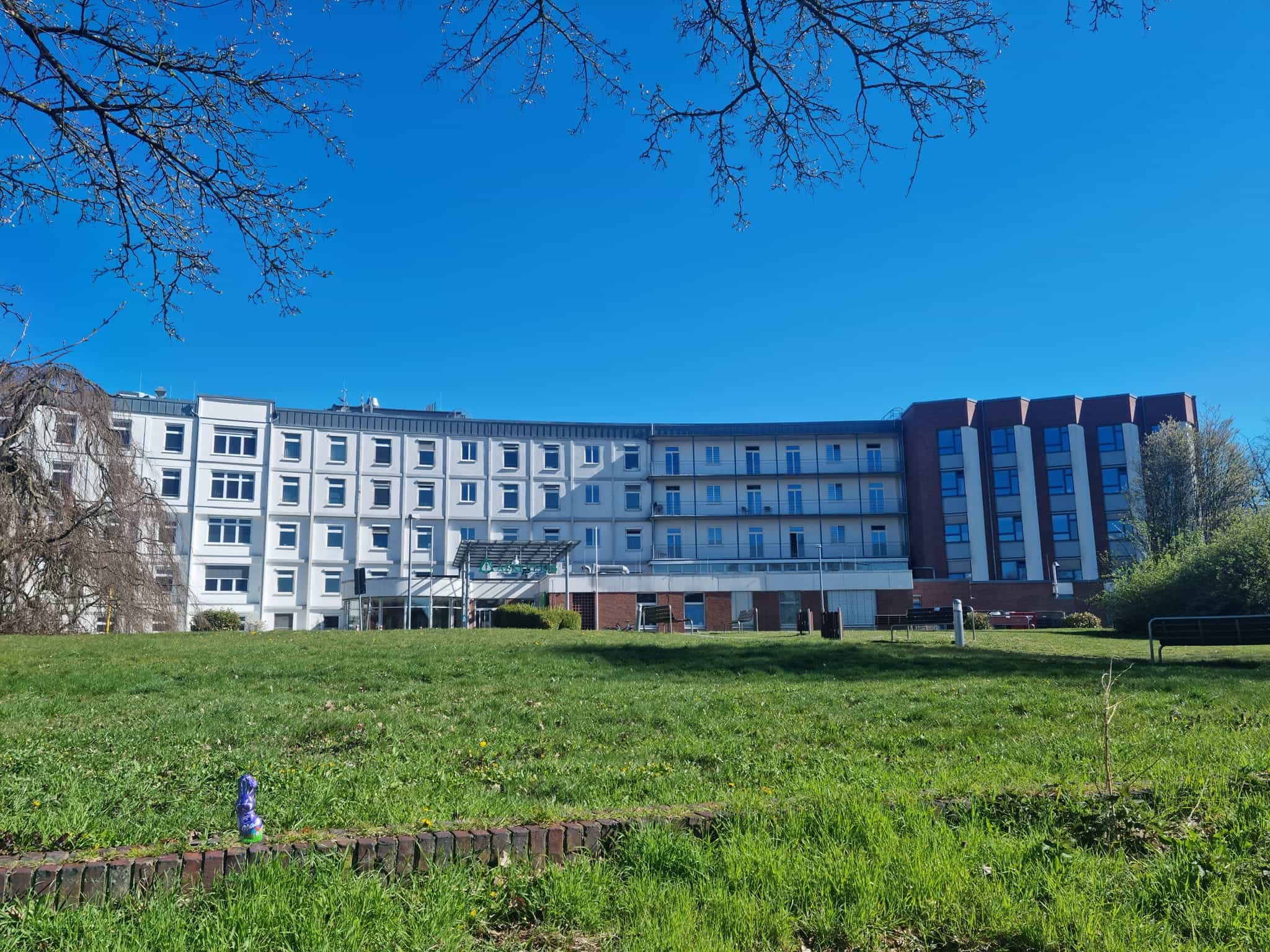 Gesundheits- und Krankenpfleger:in/Pflegefachkraft (m/w/d) für die Anästhesie im amb. OP Bereich - Ein guter Zusammenhalt! Bad Oldesloe - Asklepios Klinik Bad Oldesloe - Praxia