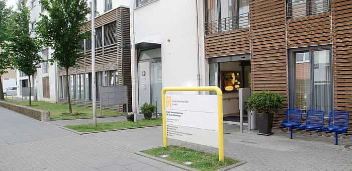 Pflegefachkraft (m/w/d) - Motiviertes Team sucht zuverlässigen Zuwachs! Köln - Städt. Seniorenzentrum Dr. Ernst Schwering Köln-Sülz - Praxia