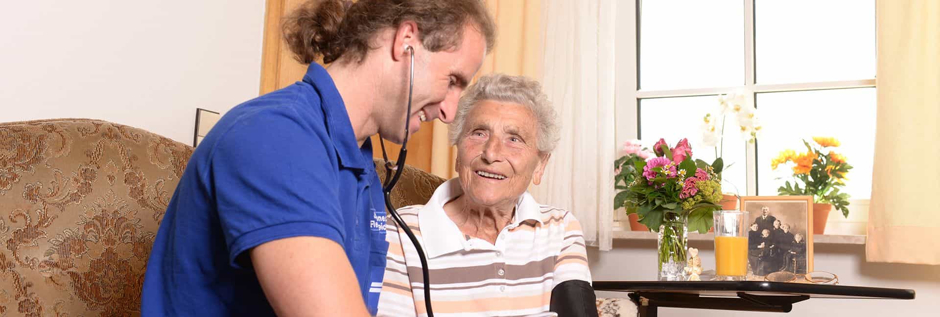 Pflegefachkraft (w/m/d) - Freuen Sie sich auf ein tolles Team! Dornstadt - Ökumenische Sozialstation Ulmer Alb - Praxia