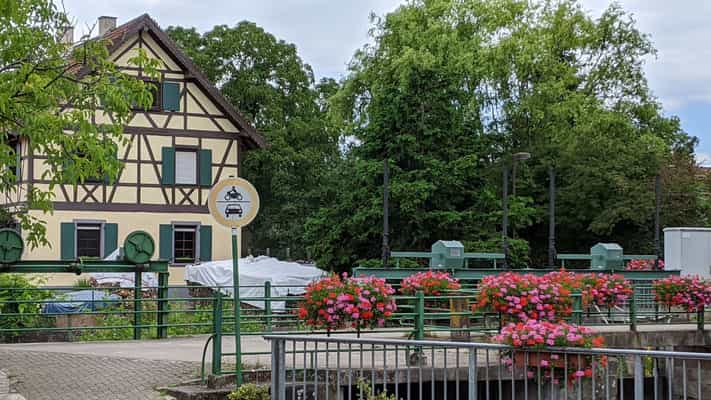 Pflegefachkraft (m/w/d) - Bring Deinen Sonnenschein zu Patient:innen! Rheinau - Pflege Sonnenschein - Praxia