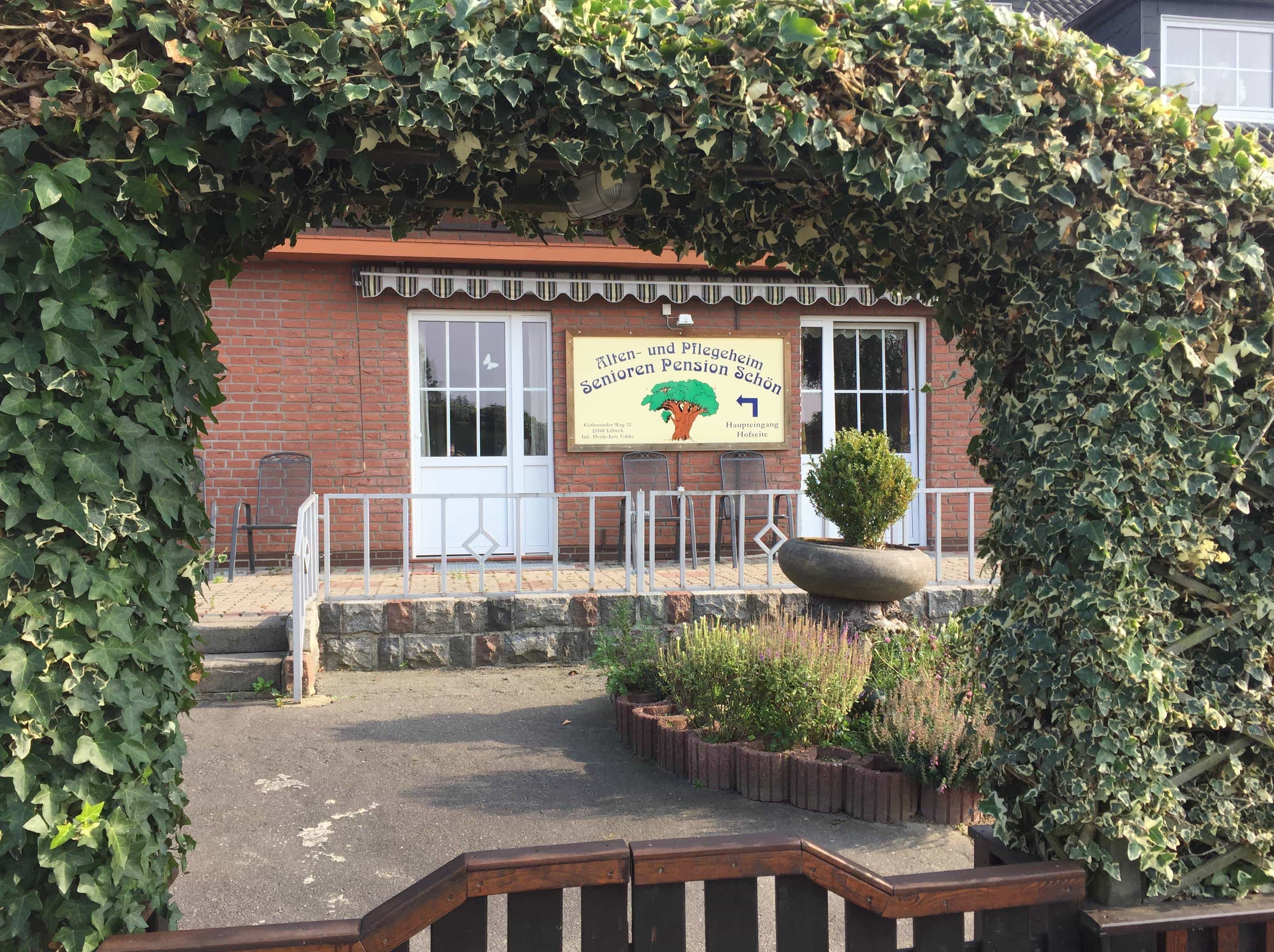 Pflegefachkraft (m/w/d) in Teilzeit (156 Stunden/Monat) - Wir sichern heute Ihre Zukunft! Lübeck - Seniorenpension Schön - Praxia