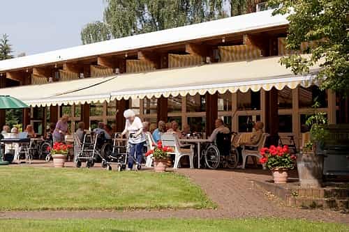 Pflegefachkraft (w/m/d) - Mach Karriere in der Pflege! Bad Nenndorf - Lindenpark Residenz - Praxia