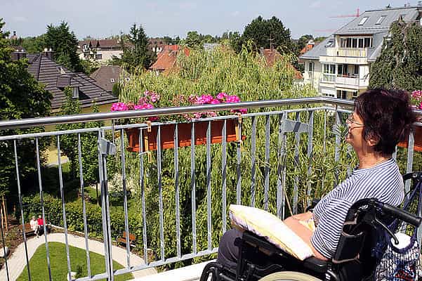 Pflegefachkraft (m/w/d) - Werde unser:e Held:in! München - Vitanas Senioren Centrum Am Partnachplatz - Praxia