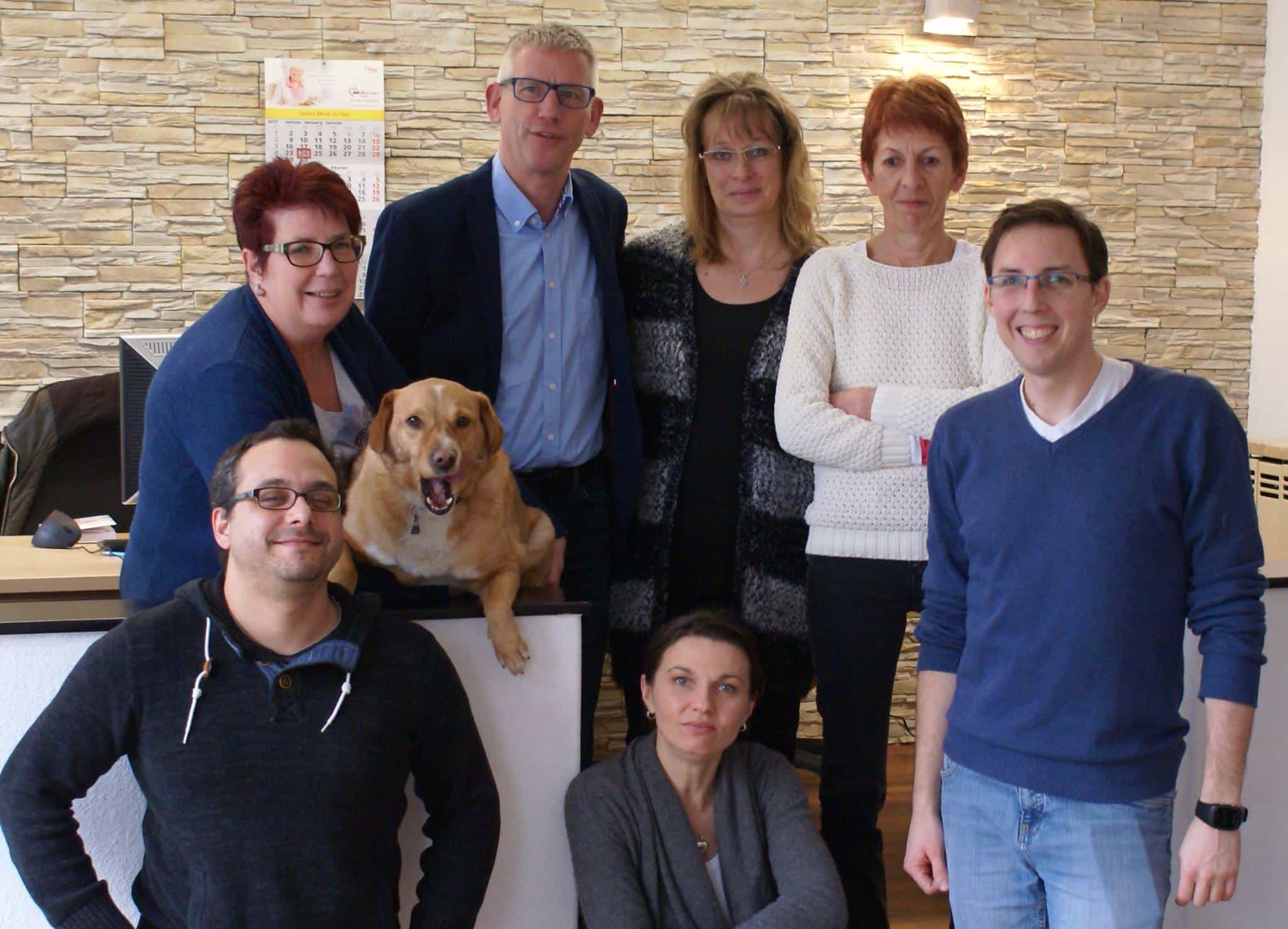 Gelernte Pflegehilfskraft (m/w/d) - Dein neuer Arbeitsplatz in einem eingespielten Team! München - Obermaier Pflege - Praxia