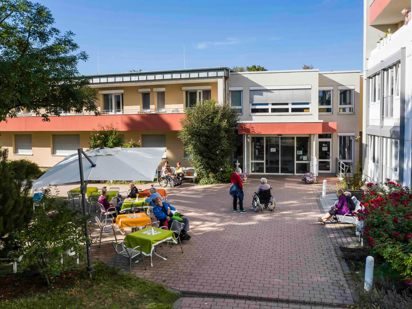 Pflegefachkraft (m/w/d) -  Zur Verstärkung unseres Teams suchen wir Sie! Bad Vilbel - Altenzentrum Heilsberg - Praxia