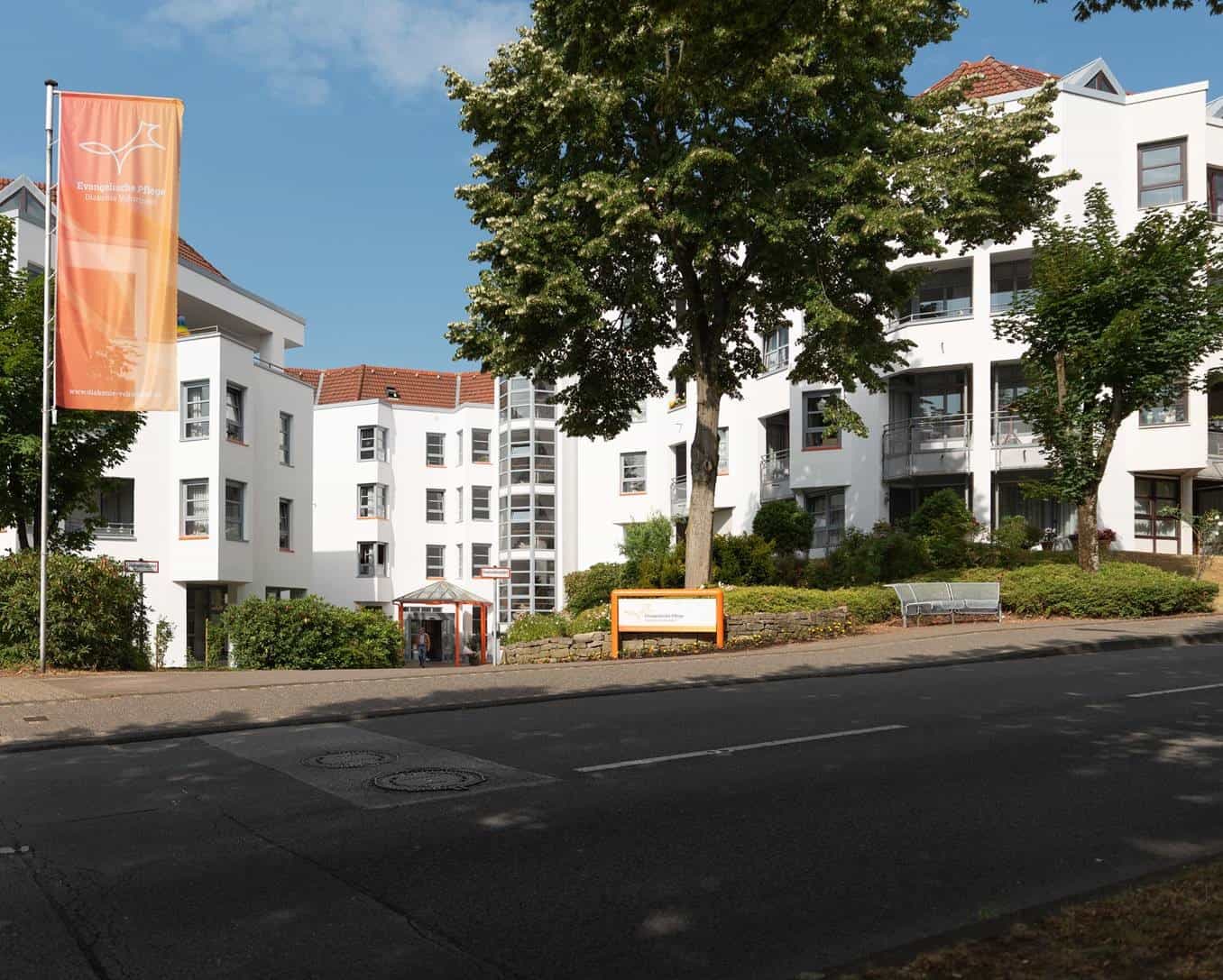 Examinierte Pflegefachkaft (m/w/d) - Hier bist Du richtig! Wuppertal - Evangelische Pflege Diakonie Vohwinkel - Praxia