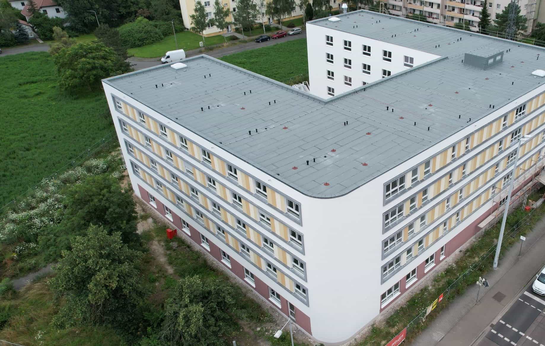 Gelernte Pflegehilfskraft (m/w/d) - Es erwartet Sie ein Arbeitsplatz voller Möglichkeiten! Leipzig - Azurit Seniorenzentrum Haus Immergrün - Praxia