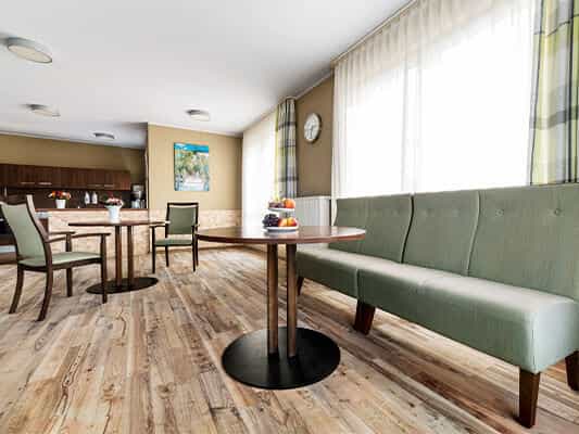 Pflegefachkraft (m/w/d) - Bei uns kannst Du Dich geborgen fühlen! Bremen - KerVita Senioren-Zentrum "Schöne Flora" - Praxia