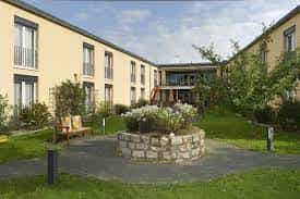 Pflegefachkraft (m/w/d) - Zusammen an einem Strang ziehen! Schönenberg-Kübelberg - Caritas SeniorenHaus Schönenberg-Kübelberg - Praxia