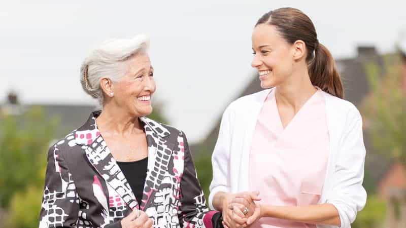 Pflegefachkraft (m/w/d) für den Nachtdienst in Teilzeit - Starte mit uns in eine gemeinsame Zukunft! Celle - MediCare Seniorenresidenz Gutshof Bostel - Praxia