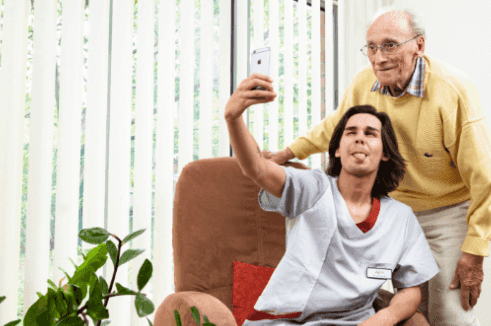 Pflegedienstleitung (m/w/d) - für den ambulanten Dienst (Kiez- und Nachbarschaftspflege) Berlin - AlexA Ambulante Pflege Pankow - Praxia