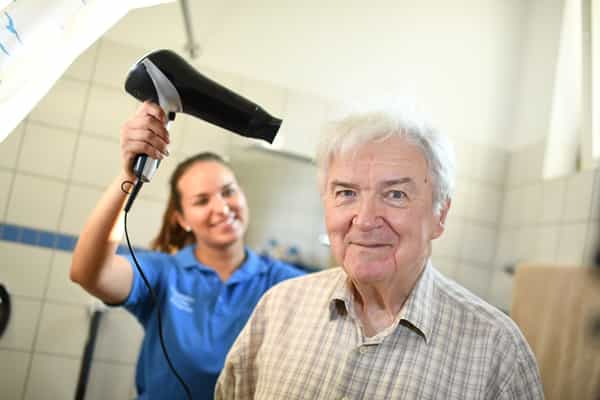 Pflegefachkraft im ambulanten Dienst (m/w/d) - Ihr neuer Arbeitsplatz mit attraktiven Arbeitszeiten! Ravensburg - Stiftung Liebenau Sozialstation St. Anna Ravensburg - Praxia