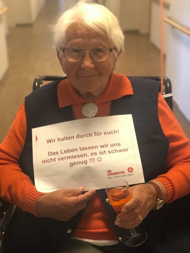 Pflegefachkraft (m/w/d) als Dauernachtwache in Teilzeit 50% - Gegenwart, die eine Zukunft hat! Buseck - Johanniter-Stift Buseck - Praxia